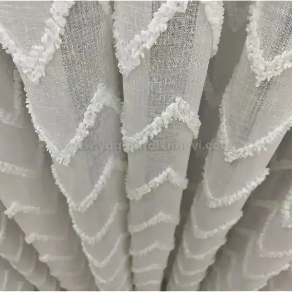  Zigzag desenli püsküllü lüks keten tül perde – ağır gramajlı, dokulu ve modern perde modeli