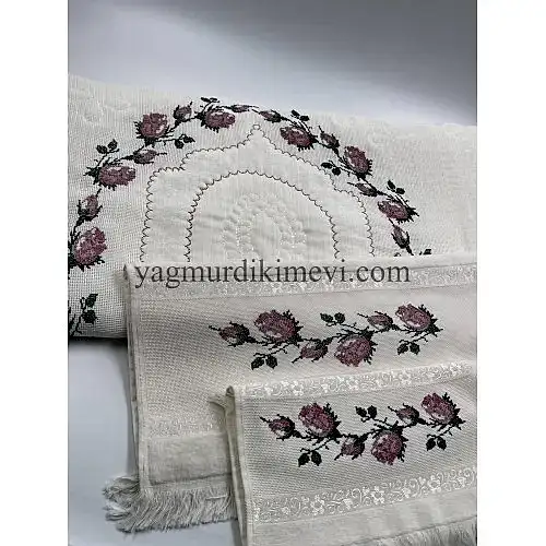 Kanaviçe İşlemeli Seccade Takımı (3’lü Set)
