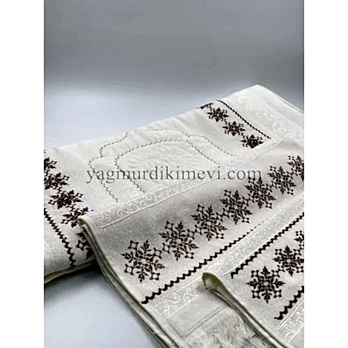 Kanaviçe İşlemeli Seccade Takımı (3’lü Set)