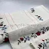  Kanaviçe işlemeli seccade takımı ve havlular