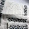 Kanaviçe işlemeli seccade takımı ve havlular
