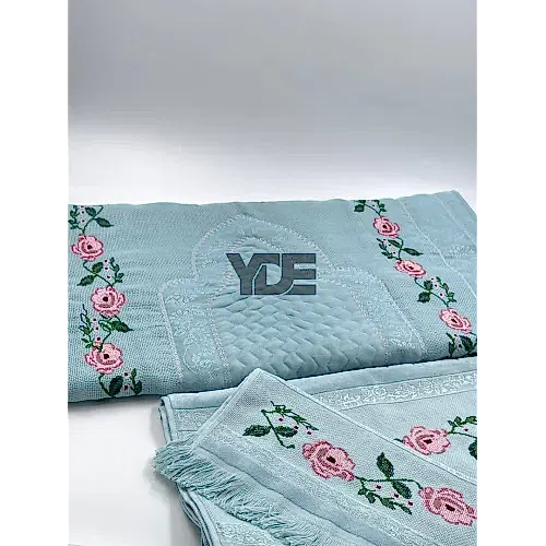Kanaviçe İşlemeli Seccade Takımı (3’lü Set)